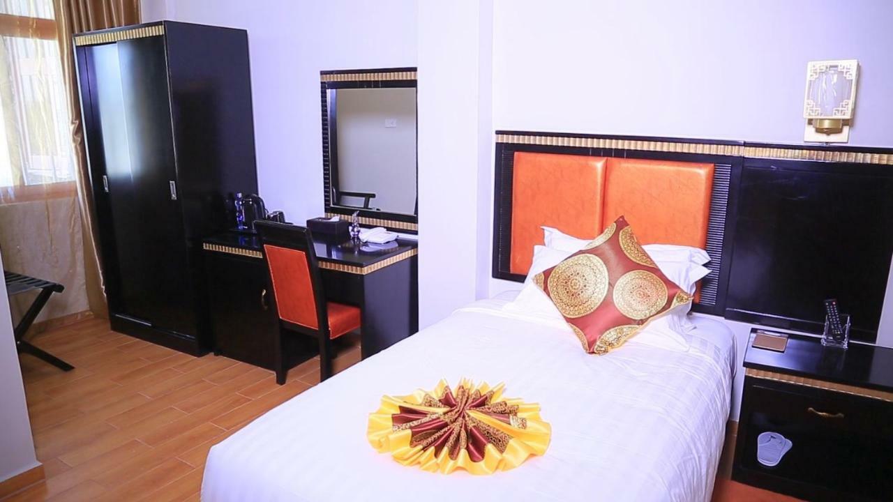 Zigzag Hotel And Spa Addis Ababa Exterior photo