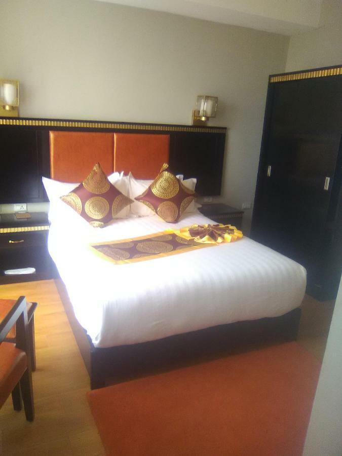 Zigzag Hotel And Spa Addis Ababa Exterior photo